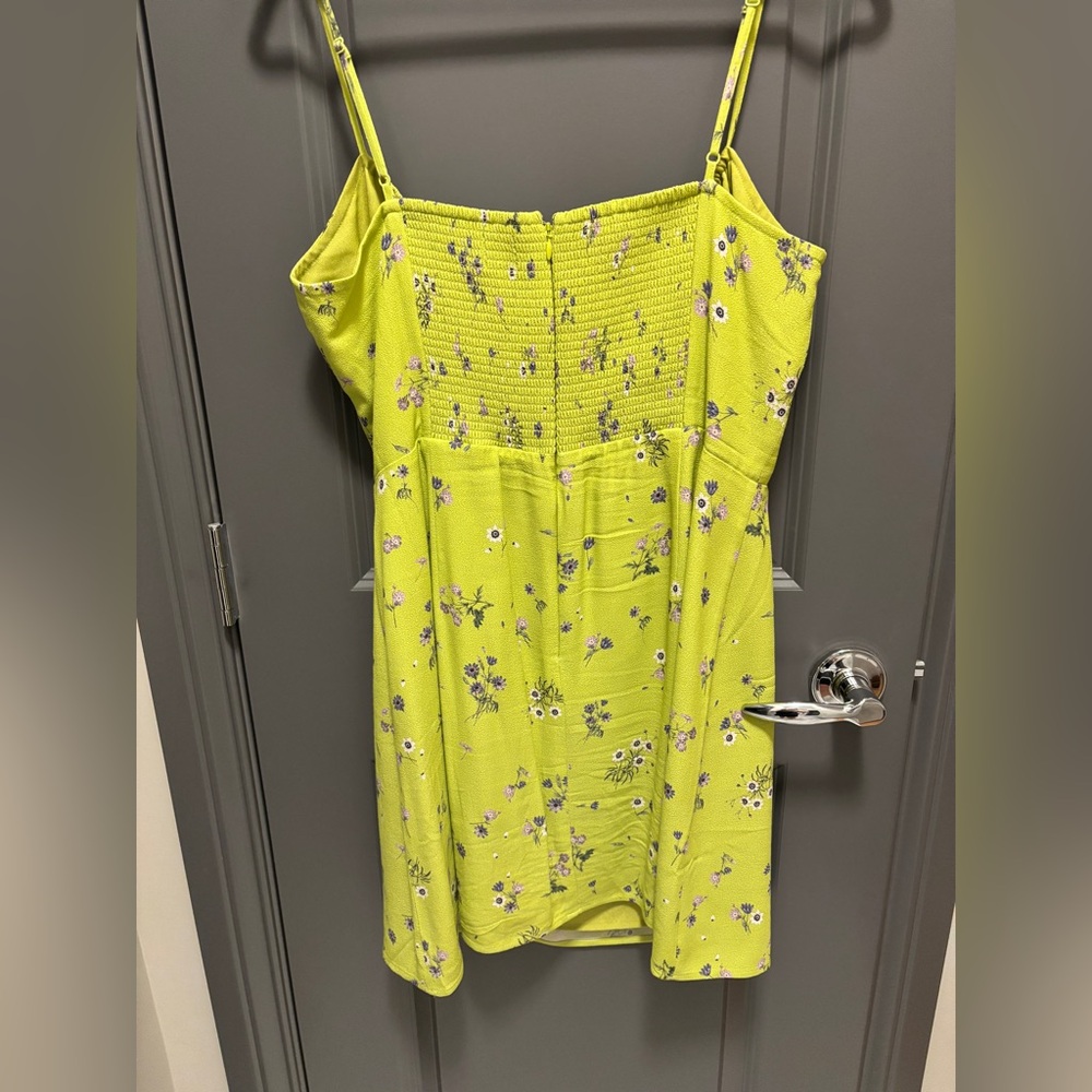 Aritzia Sunday Best Delilah Smocked Mini Dress Green Floral Size Large - Picture 9 of 11